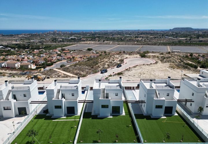 Villa a Alicante, Alicante, Alicante - € 450.000 | Ref: 32318 - foto 1