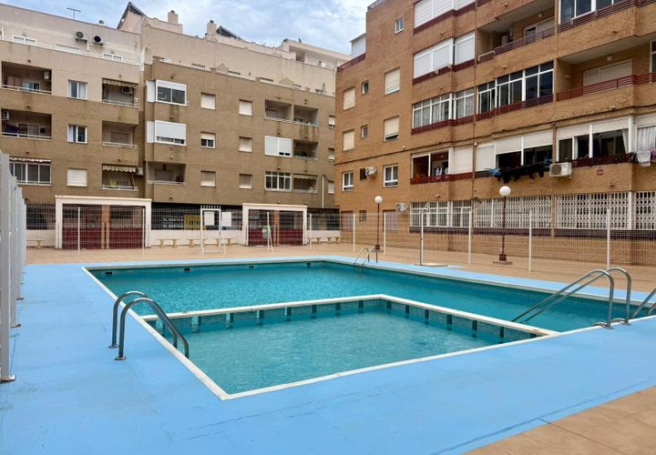 Leilighet i Torrevieja, Alicante, Torrevieja - € 109 900 | Ref: 35883 - foto 1