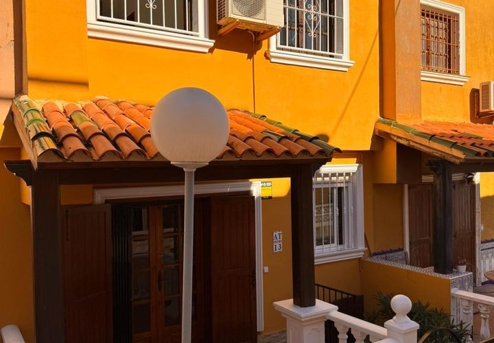 Bungalou a Torrevieja, Alicante, Torrevieja - € 218.000 | Ref: 35762 - foto 1