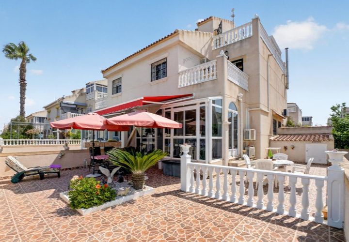 Rækkehus i La Torreta, Alicante, La Torreta - € 175.000 | Ref: B-Z1053 - foto 1