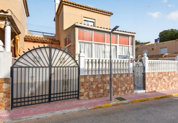 Rækkehus i Los Balcones, Alicante, Los Balcones - € 215.000 | Ref: B-Z1050 - foto 1