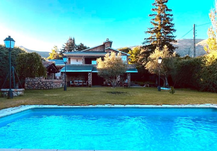 Villa a Bustarviejo, Madrid, Bustarviejo - € 630.000 | Ref: 2216/91 - foto 1