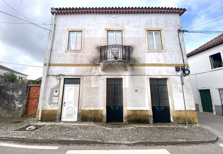 Villa a Alcanena, Santarem, Alcanena - € 105.000 | Ref: CAS_24 - foto 1