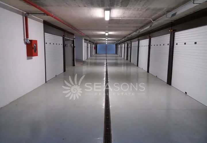 Garatge a Caorle, Venice, Caorle - € 200/mes | Ref: AZcom07 - foto 1