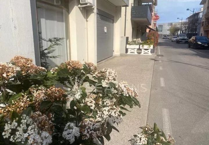 L'establiment comercial a Caorle, Venice, Caorle - € 750/mes | Ref: GBcom06 - foto 1