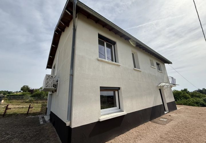 Villa a Macon, Saone-et-Loire, Macon - € 275.000 | Ref: 87068017 - foto 1