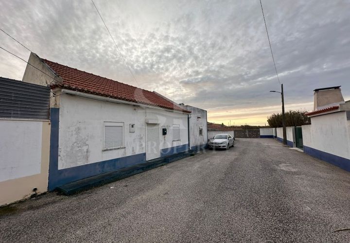Villa a Ferrel, Leiria, Ferrel - € 275.000 | Ref: GO379 - foto 1