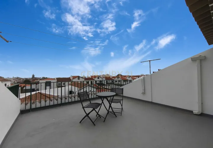 Villa i Ponta Delgada, Sao Miguel, Ponta Delgada - € 1.200.000 | Ref: C0276-02770 - foto 1