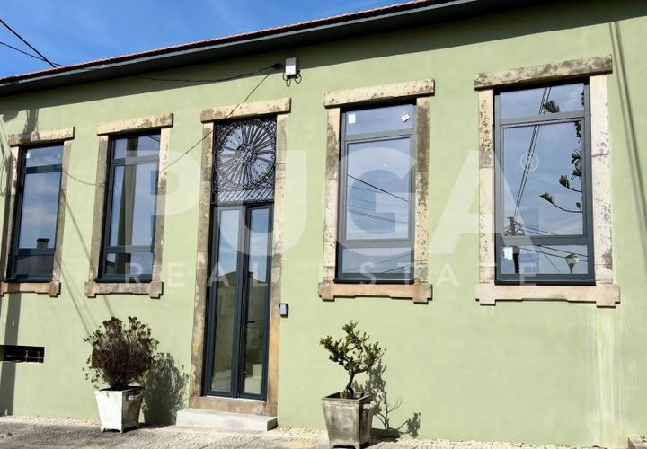 Villa i Espinho, Aveiro, Espinho - € 350.000 | Ref: PU-1005-019 - foto 1