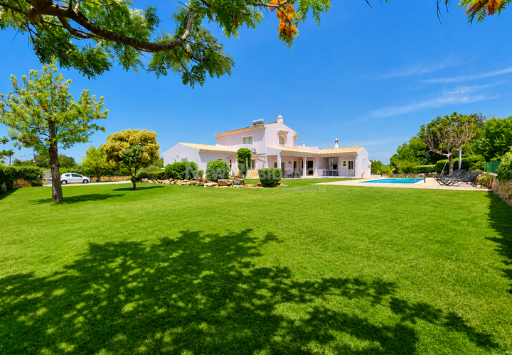 Villa i Albufeira, Faro, Albufeira - € 1.750.000 | Ref: 00056 - foto 1