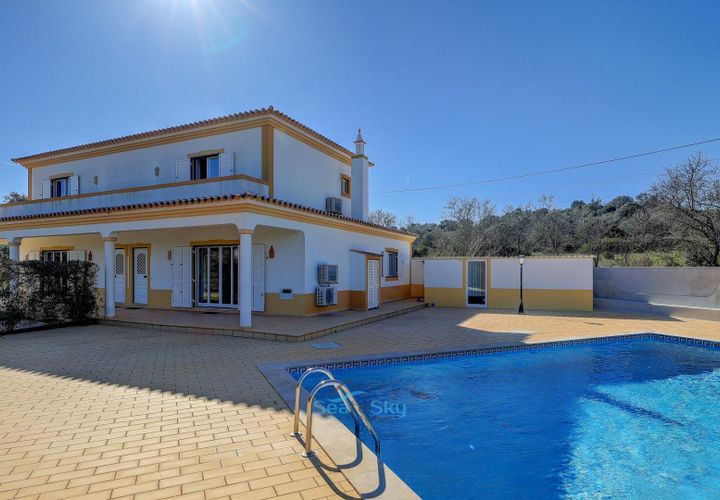 Villa i Lagoa, Faro, Lagoa - € 1.000.000 | Ref: 2849-18 - foto 1