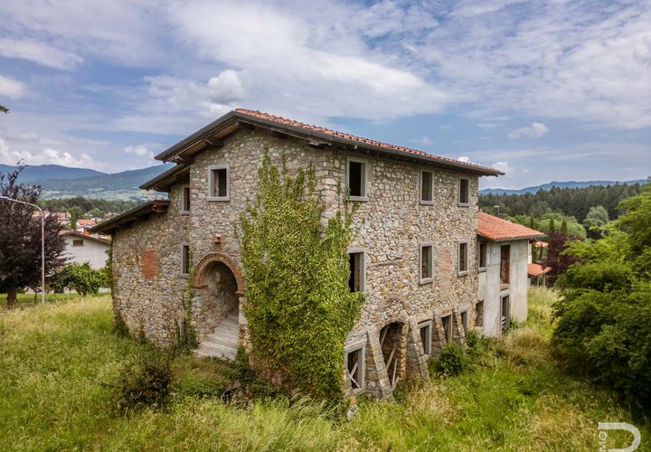 Farm hus i Bibbiena, Arezzo, Bibbiena - € 330.000 | Ref: R07232BIRU - foto 1