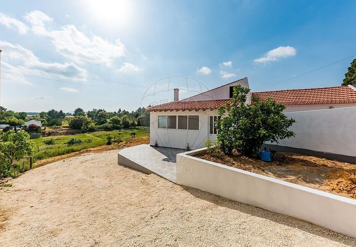 Villa in Azambuja, Lisbon, Azambuja - € 217.000 | Ref: PE-123751738-2 - foto 1