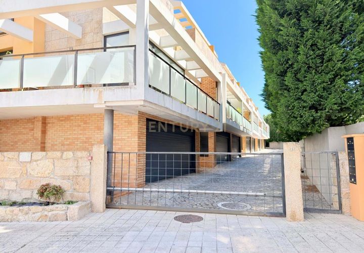 Villa i Valongo, Porto, Valongo - € 470 000 | Ref: C0415-00698 - foto 1