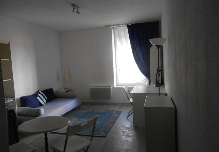 Estudi a Dijon, Cote-d'Or, Dijon - € 450/mes | Ref: 566173 - foto 1
