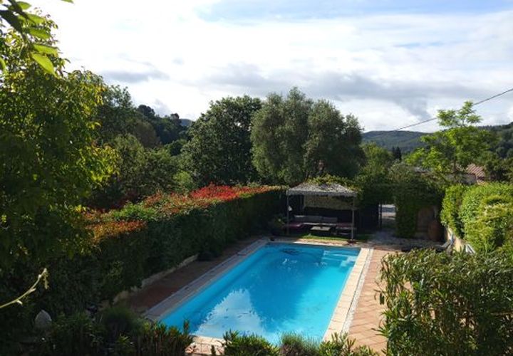 Villa a Salernes, Var, Salernes - € 2.000/mes | Ref: 880996 - foto 1
