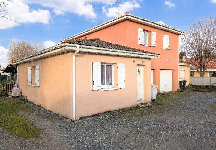 Villa a Tarbes, Hautes-Pyrenees, Tarbes - € 1.000/mes | Ref: 881618 - foto 1