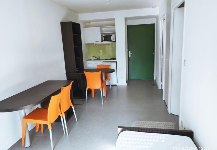 Apartament a Nimes, Gard, Nimes - € 520/mes | Ref: 766851 - foto 1