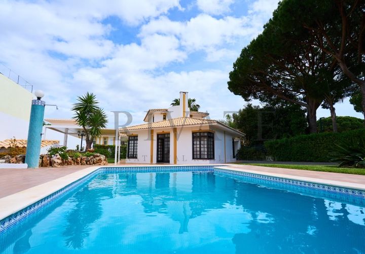 Villa a Almancil, Faro, Almancil - € 4.100/mes | Ref: CAS_658 - foto 1