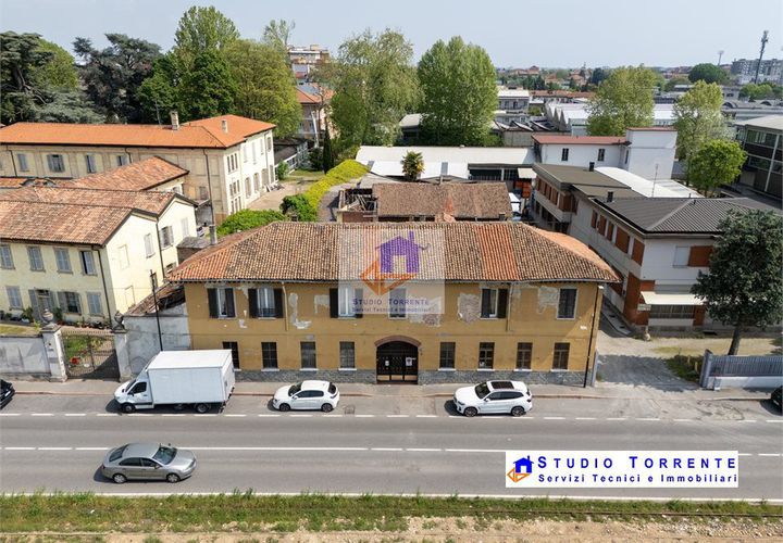 Villa i Milan, Milan, Milan - € 750.000 | Ref: 750BIFA - foto 1