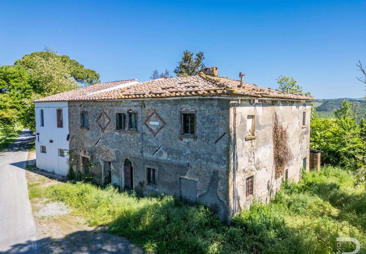 Farm hus i Pomarance, Pisa, Pomarance - € 130.000 | Ref: R05003PORU-1366383 - foto 1