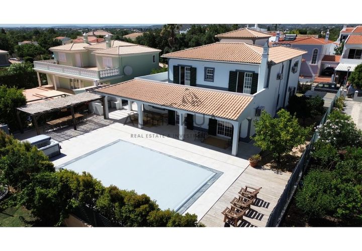 Villa i Almancil, Faro, Almancil - € 1.250.000 | Ref: CAS_256 - foto 1