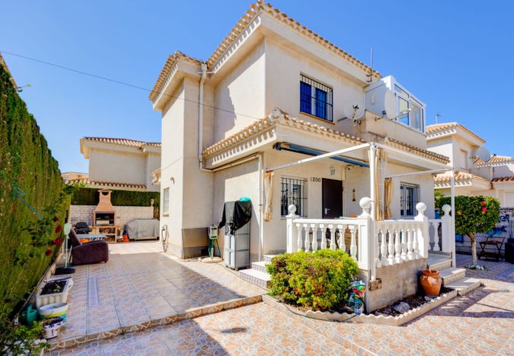 Villa i Playa Flamenca, Alicante, Playa Flamenca - € 395.000 | Ref: 13911 - foto 1