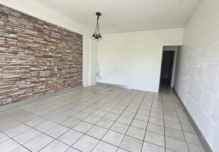 L'establiment comercial a Le Robert, Martinique, Le Robert - € 9.765/mes | Ref: 2080 - foto 1