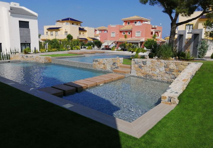 Bungalow i Torrevieja, Alicante, Torrevieja - € 310.000 | Ref: 29126226-01 - foto 1