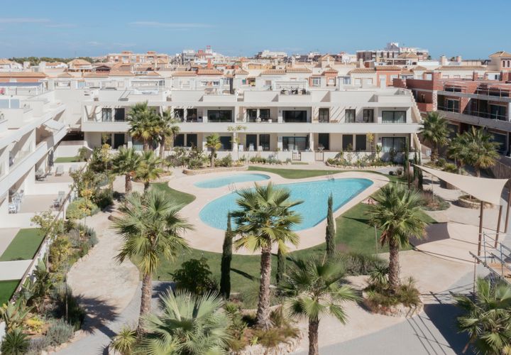 Bungalow i Torrevieja, Alicante, Torrevieja - € 395.000 | Ref: 11891857-02 - foto 1