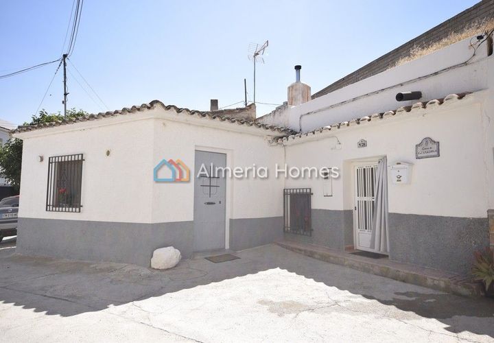Cave house i Baza, Granada, Baza - € 75.000 | Ref: AH-13766 - foto 1