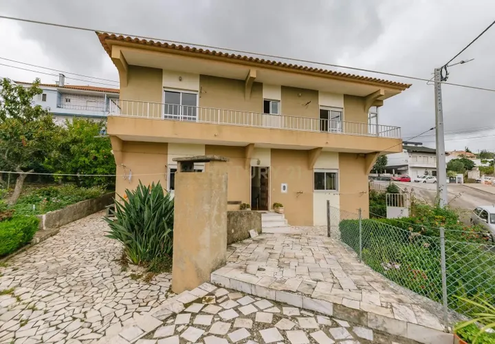 Villa i Loures, Lisbon, Loures - € 550.000 | Ref: C0440-00638 - foto 1