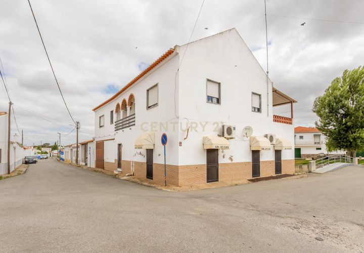 Villa a Moura, Beja, Moura - € 160.000 | Ref: C0440-00778 - foto 1