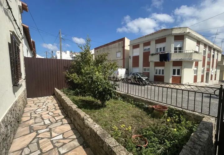 Villa i Bombarral, Leiria, Bombarral - € 250.000 | Ref: C0440-00905 - foto 1