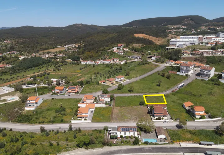 Helårsgrund i Lousa, Coimbra, Lousa - € 32.000 | Ref: C0289-01490 - foto 1