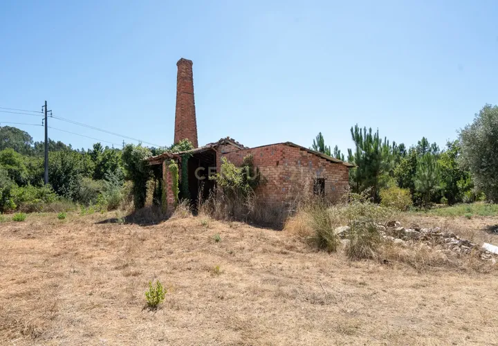 Helårsgrund i Miranda do Corvo, Coimbra, Miranda do Corvo - € 85.000 | Ref: C0289-01790 - foto 1