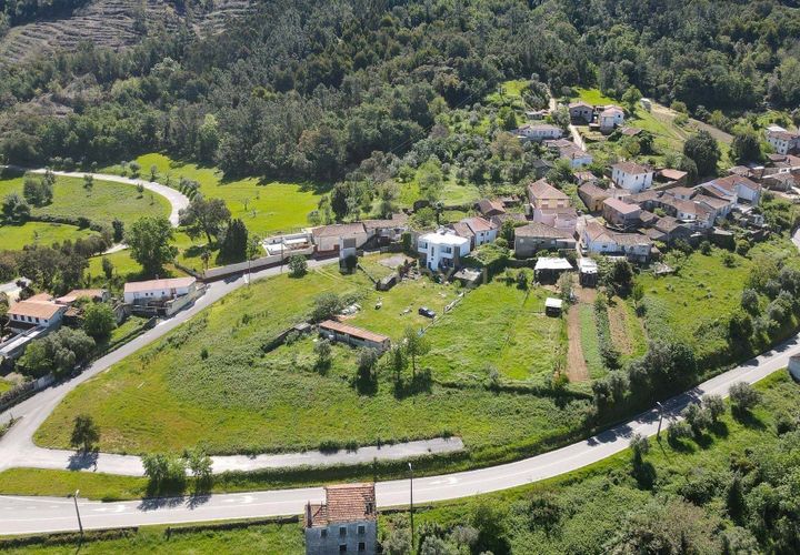 Helårsgrund i Lousa, Coimbra, Lousa - € 115.000 | Ref: C0289-01814 - foto 1