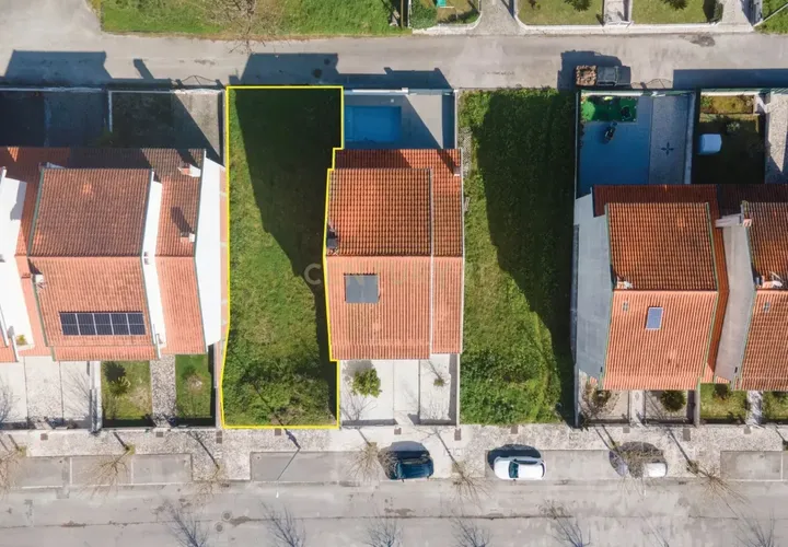 Helårsgrund i Lousa, Coimbra, Lousa - € 67.900 | Ref: C0289-01975 - foto 1