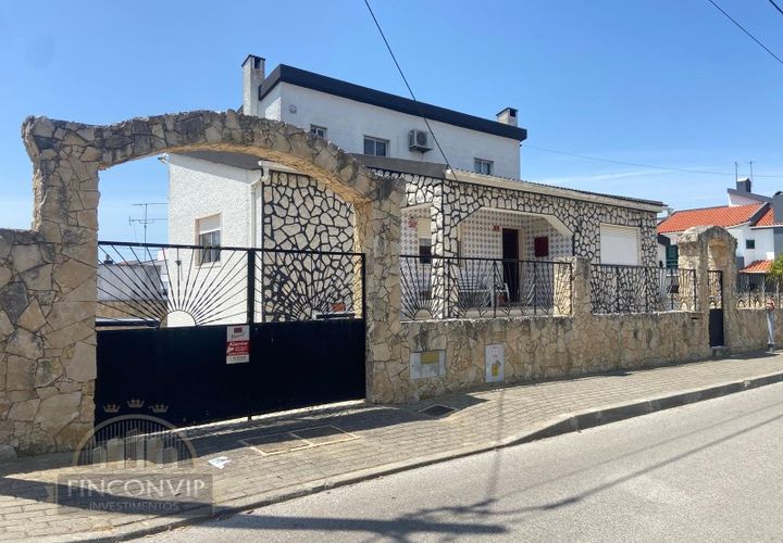Villa i Amora, Setubal, Amora - € 775.000 | Ref: AD-2026223 - foto 1