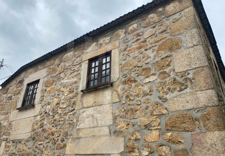 Villa i Bela, Viana do Castelo, Bela - € 126.000 | Ref: UNU-F1-09-6 - foto 1