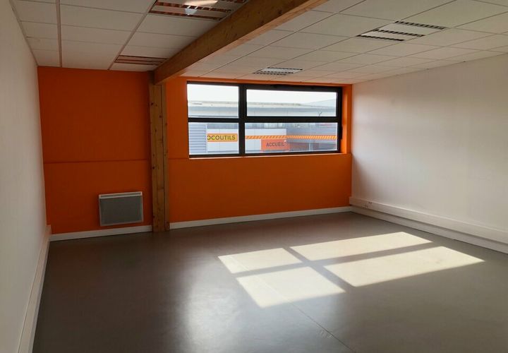 L'establiment comercial a Brest, Finistere, Brest - € 16.200/mes | Ref: 29_000285_BL - foto 1