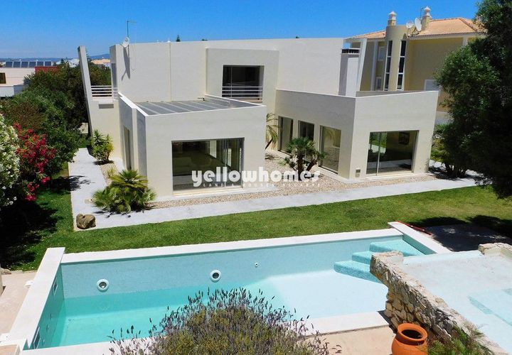 Villa i Alvor, Faro, Alvor - € 650.000 | Ref: R-ATN - foto 1