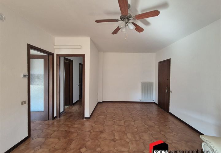 Apartament a Thiene, Vicenza, Thiene - € 630/mes | Ref: A098 - foto 1