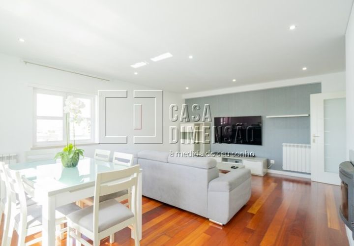 Apartament a Carnaxide, Lisbon, Carnaxide - € 1.550/mes | Ref: CD.11443.(A) - foto 1