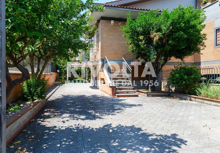 Villa a Rome, Rome, Rome - € 465.000 | Ref: SL LANFRANCHI - foto 1