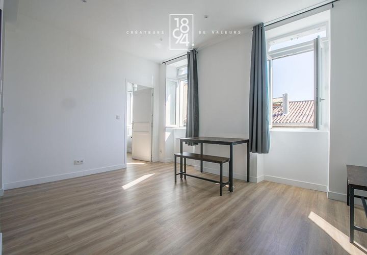 Lejlighed i Marseille, Bouches-du-Rhone, Marseille - € 96.000 | Ref: ZO3M-PSB-8H7 - foto 1