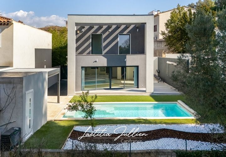 Villa i Marseille, Bouches-du-Rhone, Marseille - € 599.000 | Ref: 340936480350 - foto 1