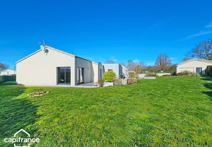 Villa a Airvault, Deux-Sevres, Airvault - € 219.000 | Ref: 340937229012 - foto 1