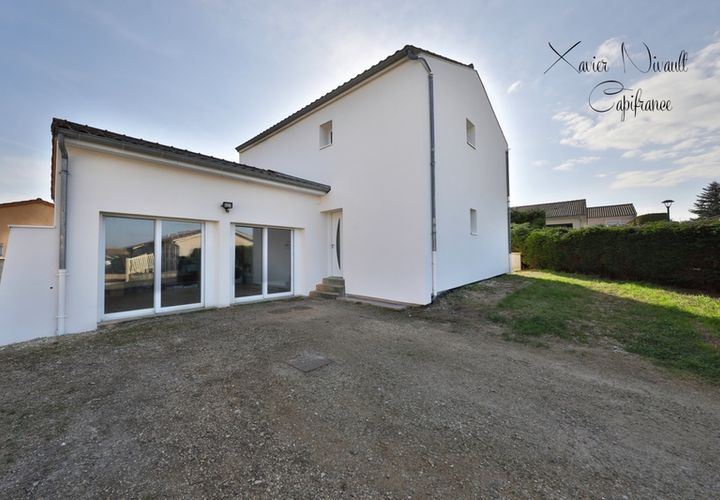 Villa i Laize, Saone-et-Loire, Laize - € 319.500 | Ref: 340932312111 - foto 1