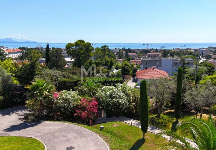 Lejlighed i Antibes, Alpes-Maritimes, Antibes - € 1.990.000 | Ref: 87076607 - foto 1